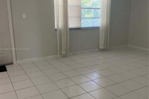 Copropriété à louer à Dania Beach, Floride: 2 chambres, 86.68 m2 № 1966334 - photo 7