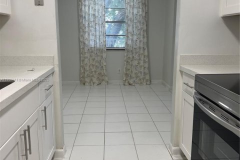 Copropriété à louer à Dania Beach, Floride: 2 chambres, 86.68 m2 № 1966334 - photo 3
