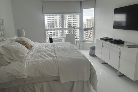 Condominio en venta en Aventura, Florida, 2 dormitorios, 109.72 m2 № 1875193 - foto 12
