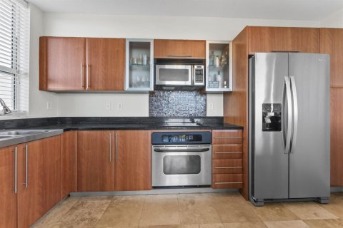Condo in Fort Lauderdale, Florida, 2 bedrooms № 2078091 - photo 4