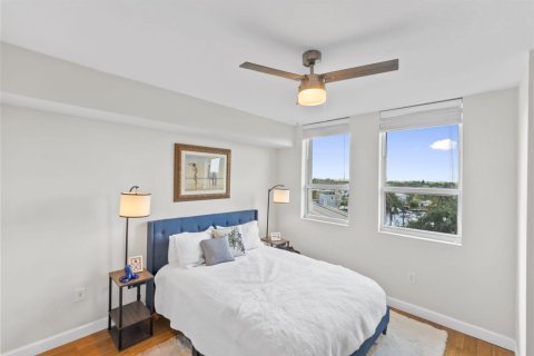 Condo in Fort Lauderdale, Florida, 2 bedrooms № 2078091 - photo 13
