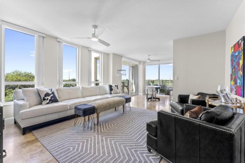Condo in Fort Lauderdale, Florida, 2 bedrooms № 2078091 - photo 2