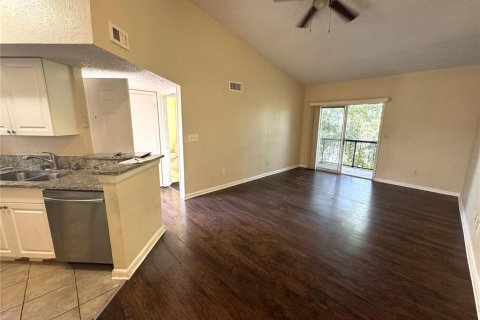 Condominio en alquiler en Orlando, Florida, 2 dormitorios, 80.27 m2 № 1810351 - foto 3