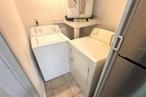 Condominio en alquiler en Orlando, Florida, 2 dormitorios, 80.27 m2 № 1810351 - foto 10