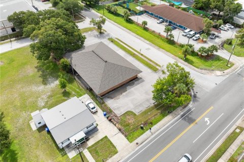Propiedad comercial en venta en Kissimmee, Florida, 422.8 m2 № 2308848 - foto 13