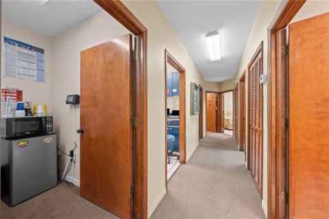 Propiedad comercial en venta en Kissimmee, Florida, 422.8 m2 № 2308848 - foto 27