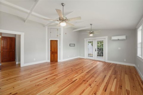House in Punta Gorda, Florida 3 bedrooms, 256.22 sq.m. № 2237957 - photo 26
