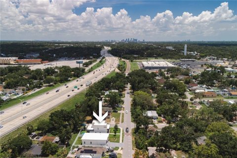House in Tampa, Florida 4 bedrooms, 217.67 sq.m. № 1901451 - photo 13