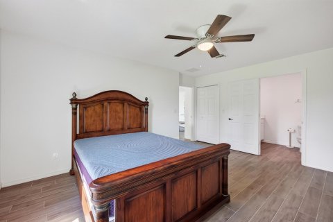 Casa en venta en Port St. Lucie, Florida, 3 dormitorios, 120.4 m2 № 2357759 - foto 13