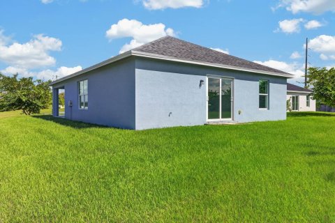 Casa en venta en Port St. Lucie, Florida, 3 dormitorios, 120.4 m2 № 2357759 - foto 23
