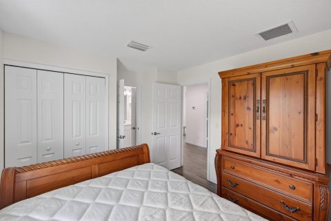 Casa en venta en Port St. Lucie, Florida, 3 dormitorios, 120.4 m2 № 2357759 - foto 17