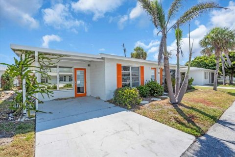 Condominio en venta en Englewood, Florida, 2 dormitorios, 131.83 m2 № 1856340 - foto 12
