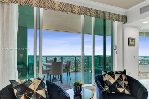 Condominio en venta en Fort Lauderdale, Florida, 2 dormitorios, 196.02 m2 № 2054902 - foto 12
