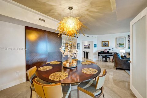 Condominio en venta en Fort Lauderdale, Florida, 2 dormitorios, 196.02 m2 № 2054902 - foto 19