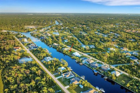 Купить земельный участок в Порт-Шарлотт, Флорида № 847644 - фото 3