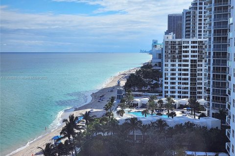 Copropriété à louer à Hollywood, Floride: 2 chambres, 126.35 m2 № 1966739 - photo 14