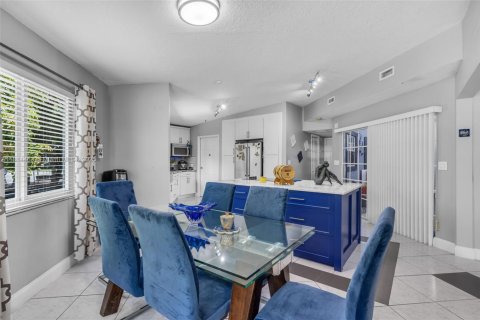 Casa en venta en Miami, Florida, 4 dormitorios, 214.42 m2 № 1762984 - foto 8