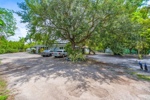 Casa en venta en Miami, Florida, 4 dormitorios, 214.42 m2 № 1762984 - foto 27