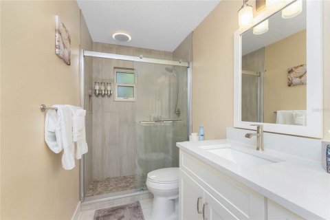 House in Punta Gorda, Florida 2 bedrooms, 132.39 sq.m. № 2167571 - photo 29