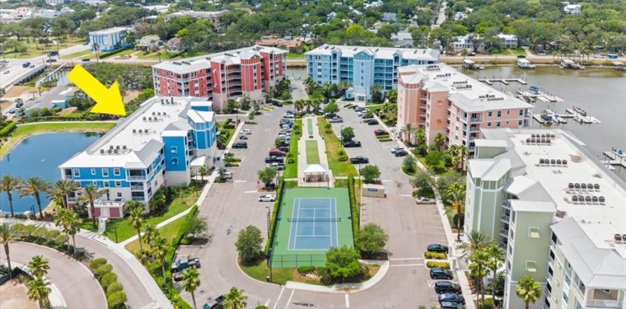 Condo à New Smyrna Beach, Floride, 3 chambres  № 1743516