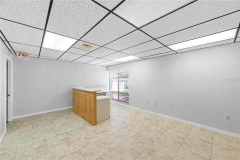 Propiedad comercial en venta en Largo, Florida, 104.52 m2 № 2156757 - foto 7