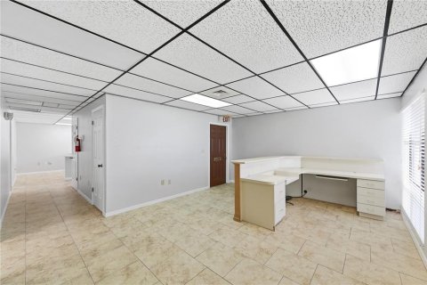 Propiedad comercial en venta en Largo, Florida, 104.52 m2 № 2156757 - foto 9