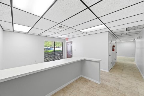 Propiedad comercial en venta en Largo, Florida, 104.52 m2 № 2156757 - foto 14