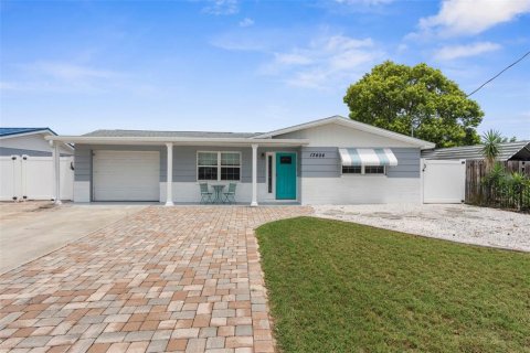 House in Hudson, Florida 2 bedrooms, 108.51 sq.m. № 1849822 - photo 2