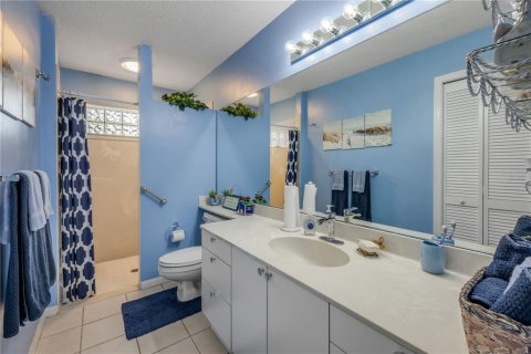 House in Daytona Beach, Florida 3 bedrooms, 227.33 sq.m. № 2277112 - photo 19