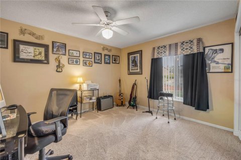 House in Daytona Beach, Florida 3 bedrooms, 227.33 sq.m. № 2277112 - photo 21