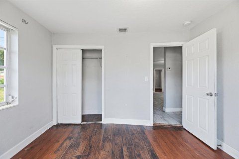 House in Pompano Beach, Florida 4 bedrooms, 115.48 sq.m. № 2249293 - photo 21