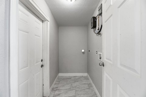 House in Pompano Beach, Florida 4 bedrooms, 115.48 sq.m. № 2249293 - photo 26