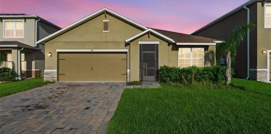 House in DeBary, Florida 3 bedrooms, 158.49 sq.m. № 2167615