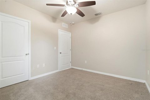 House in DeBary, Florida 3 bedrooms, 158.49 sq.m. № 2167615 - photo 14