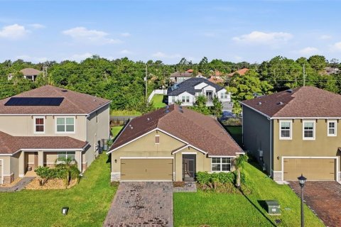 House in DeBary, Florida 3 bedrooms, 158.49 sq.m. № 2167615 - photo 2