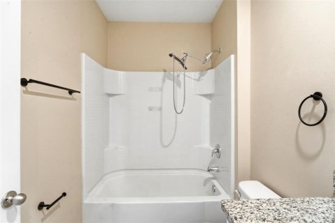 House in DeBary, Florida 3 bedrooms, 158.49 sq.m. № 2167615 - photo 19