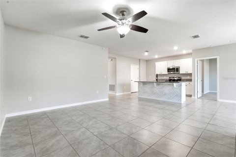 House in DeBary, Florida 3 bedrooms, 158.49 sq.m. № 2167615 - photo 4
