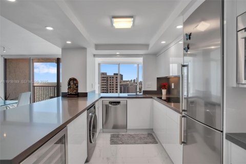 Condo in Miami Beach, Florida, 3 bedrooms  № 1976600 - photo 18