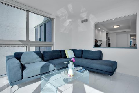 Condo in Miami Beach, Florida, 3 bedrooms  № 1976600 - photo 20