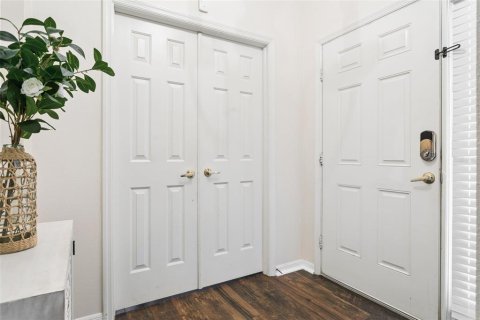 House in Land O' Lakes, Florida 4 bedrooms, 168.99 sq.m. № 2119912 - photo 3
