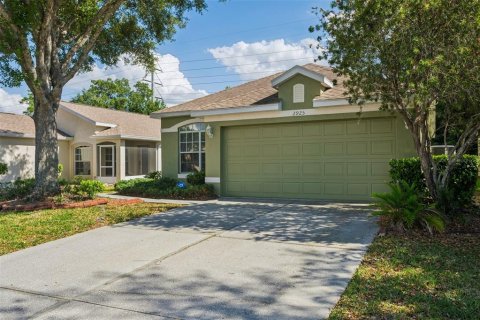 House in Land O' Lakes, Florida 4 bedrooms, 168.99 sq.m. № 2119912 - photo 2