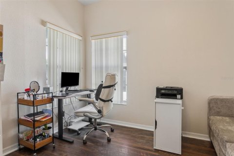House in Land O' Lakes, Florida 4 bedrooms, 168.99 sq.m. № 2119912 - photo 12