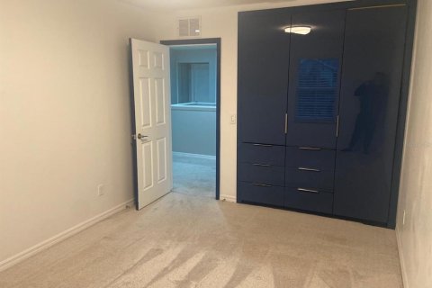 House in Kissimmee, Florida 4 bedrooms, 217.21 sq.m. № 1831151 - photo 14