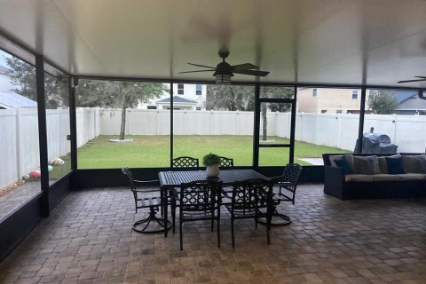 House in Kissimmee, Florida 4 bedrooms, 217.21 sq.m. № 1831151 - photo 2
