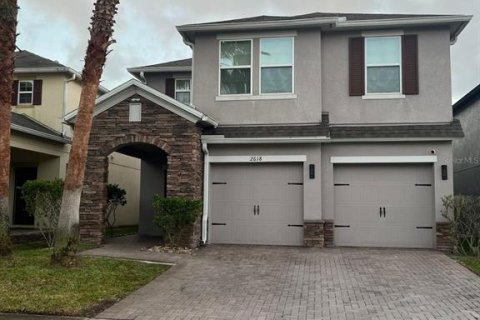 House in Kissimmee, Florida 4 bedrooms, 217.21 sq.m. № 1831151 - photo 1