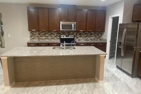 House in Kissimmee, Florida 4 bedrooms, 217.21 sq.m. № 1831151 - photo 17