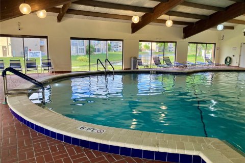 Condo in Sunrise, Florida, 1 bedroom  № 1980837 - photo 11