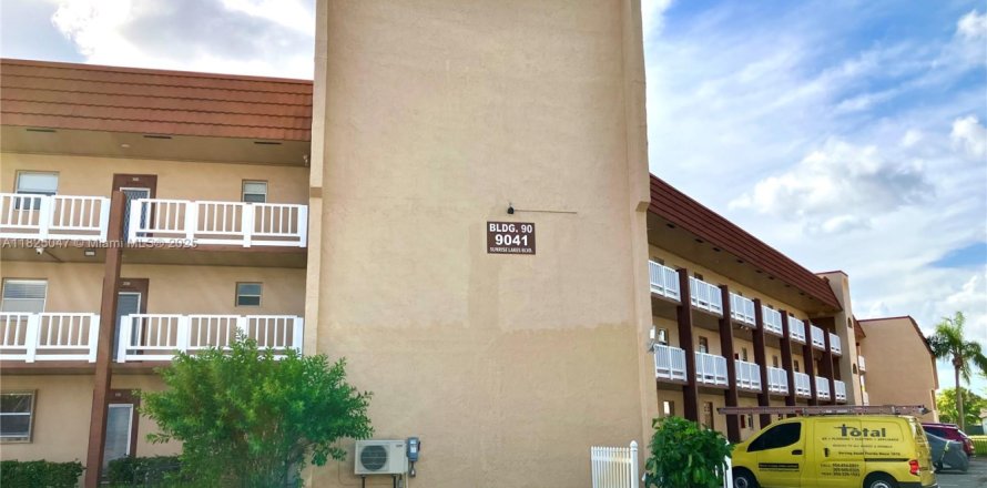 Condo in Sunrise, Florida, 1 bedroom  № 1980837
