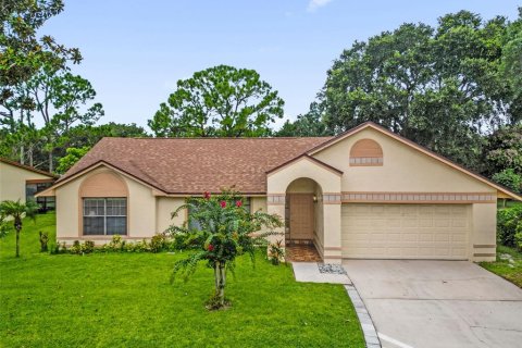 House in Orlando, Florida 4 bedrooms, 178 sq.m. № 2315288 - photo 2