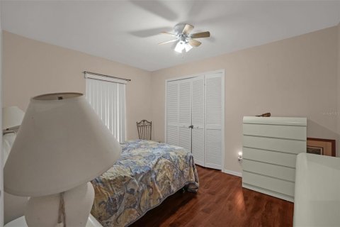 House in Orlando, Florida 4 bedrooms, 178 sq.m. № 2315288 - photo 22